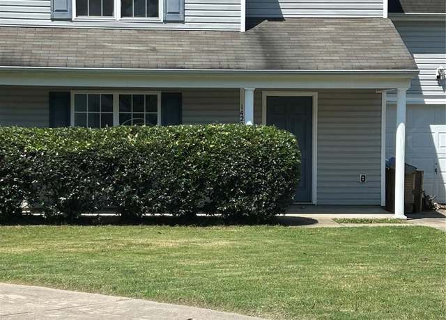 Property at 1422 Mitchell Glen St, Kannapolis, NC 28083, 4 beds, 2.5 baths