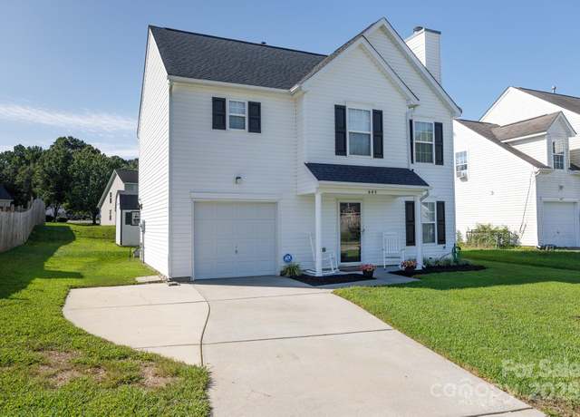 Property at 685 Favorwood Dr, Rock Hill, SC 29730, 3 beds, 2.5 baths