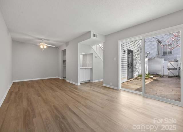 Property at 7415 Mystic Ln, Charlotte, NC 28227, 2 beds, 1.5 baths