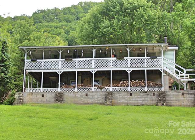 Property at 75 Unity Dr, Waynesville, NC 28786, 2 beds, 2 baths
