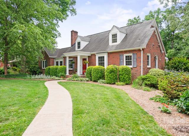 Property at 81 21st Ave NW, Hickory, NC 28601, 4 beds, 4 baths