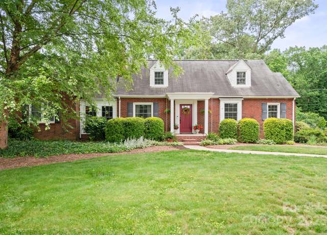 Property at 81 21st Ave NW, Hickory, NC 28601, 4 beds, 4 baths