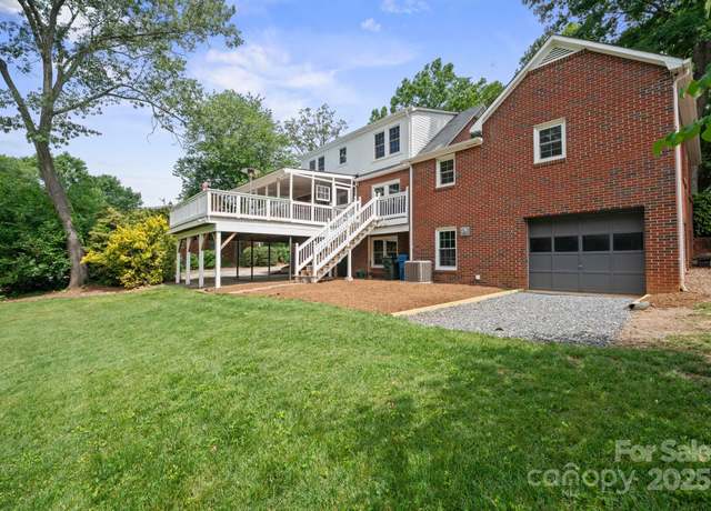 Property at 81 21st Ave NW, Hickory, NC 28601, 4 beds, 4 baths