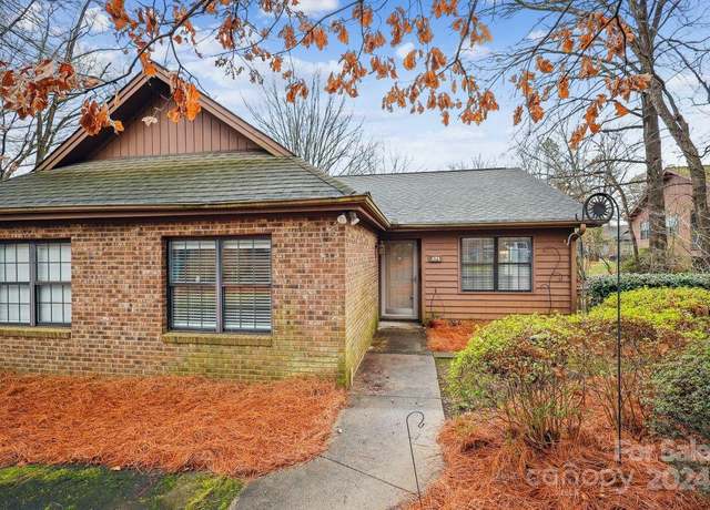 Property at 494 Glory Ct, Fort Mill, SC 29715, 2 beds, 1.5 baths