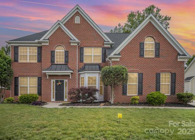 Property at 15037 Taylor Ridge Ln #25, Charlotte, NC 28273, 5 beds, 3 baths