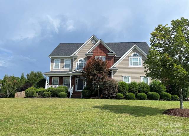 Property at 9901 Candlehill Dr, Mint Hill, NC 28227, 5 beds, 2.5 baths