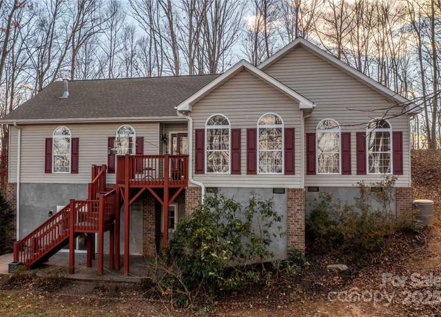 Property at 345 Ravenwood Ln, Horse Shoe, NC 28742, 3 beds, 3.5 baths