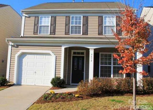 Property at 9614 Turning Wheel Dr, Charlotte, NC 28214, 3 beds, 2.5 baths