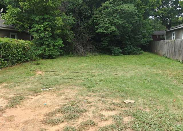 Property at 2412 Dundeen St, Charlotte, NC 28216
