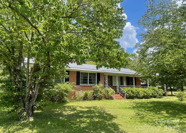 Property at 309 E Stevens Rd, Kershaw, SC 29067, 3 beds, 2 baths