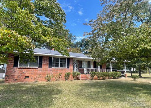 Property at 309 E Stevens Rd, Kershaw, SC 29067, 3 beds, 2 baths