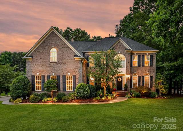 Property at 105 Beech Bluff Dr, Mount Holly, NC 28120, 5 beds, 4.5 baths