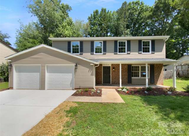 Property at 7134 Rollingridge Dr, Charlotte, NC 28211, 4 beds, 2.5 baths