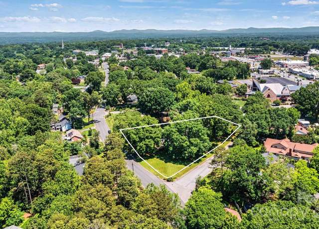 Property at 842 North Center St, Hickory, NC 28601, 4 beds, 4 baths