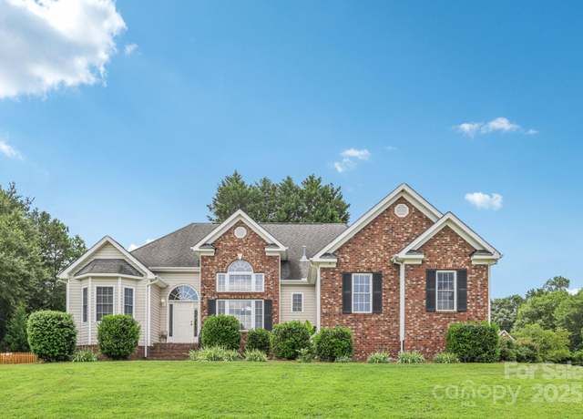 Property at 2229 Planters Ct, Rock Hill, SC 29732, 3 beds, 2 baths