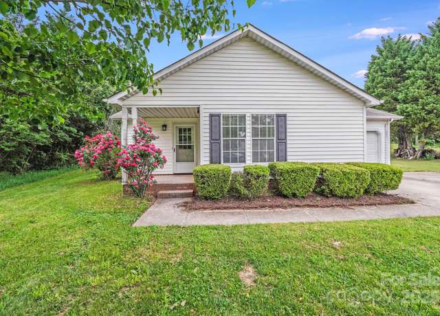 Property at 4227 Coopersdale Rd, Charlotte, NC 28273, 3 beds, 2 baths