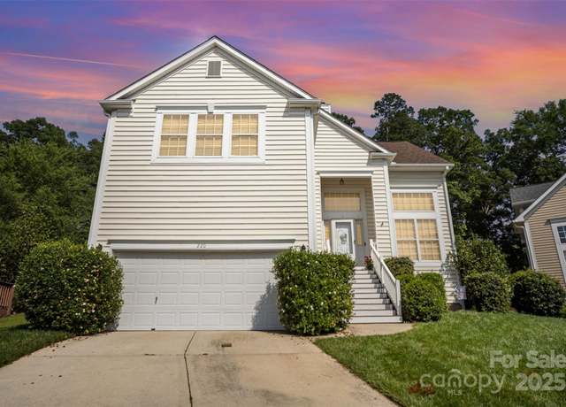 Property at 220 Holmes Ct, Concord, NC 28027, 4 beds, 2.5 baths