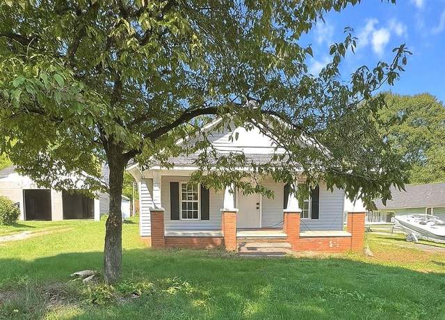 Property at 742 Main St SW, Concord, NC 28027, 3 beds, 3 baths