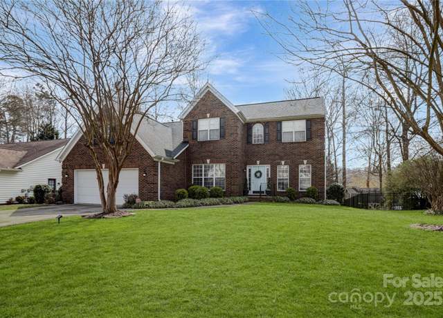 Property at 104 Steamboat Dr, Mount Holly, NC 28120, 4 beds, 2.5 baths