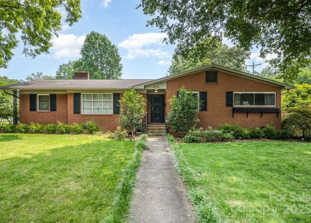 Property at 4044 Somerdale Ln, Charlotte, NC 28205, 3 beds, 2 baths