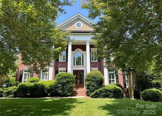 Property at 1009 Westbury Dr, Matthews, NC 28104, 5 beds, 5 baths