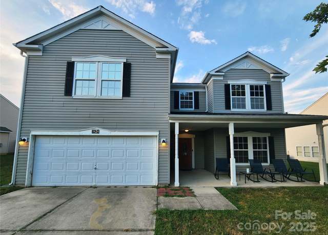 Property at 3824 Shasta Cir, Clover, SC 29710, 5 beds, 2.5 baths