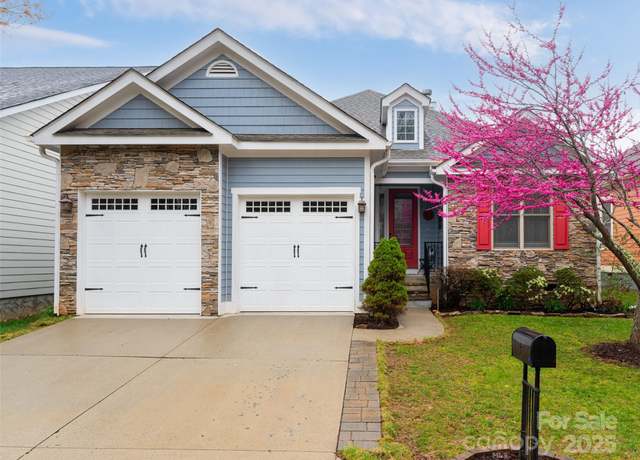 Property at 31 Dreambird Dr, Leicester, NC 28748, 3 beds, 2 baths