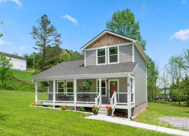 Property at 9 Ruff Rd, Leicester, NC 28748, 3 beds, 2 baths