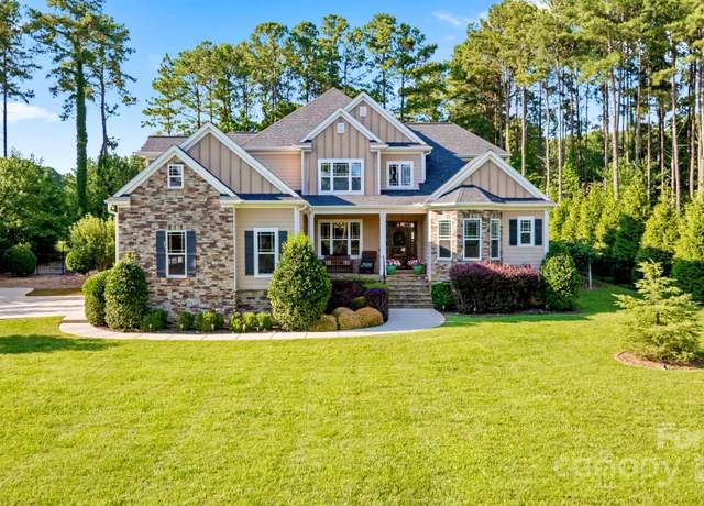 Property at 230 Washam Rd, Mooresville, NC 28117, 4 beds, 5 baths