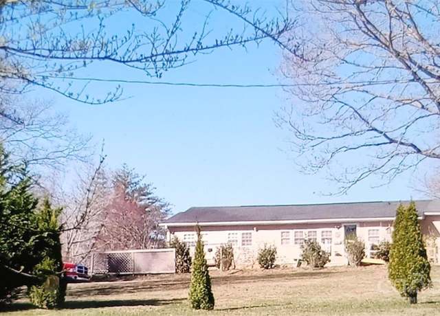 Property at 34 Edney Ln, Arden, NC 28704, 3 beds, 2 baths