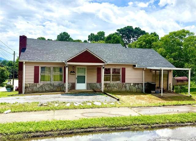 Property at 65 N Mcdowell Ave, Marion, NC 28752, 3 beds, 1.5 baths