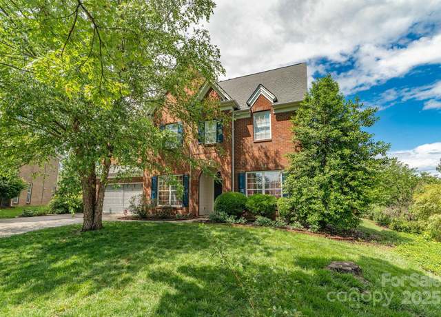 Property at 10418 Goosefoot Ct NW, Concord, NC 28027, 6 beds, 4.5 baths