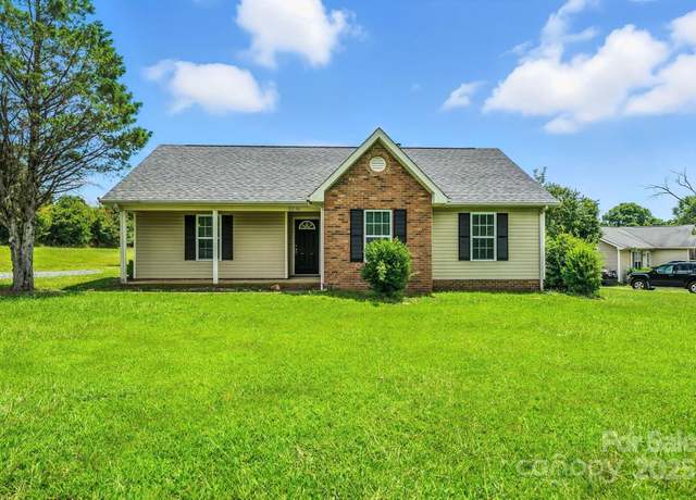 Property at 5216 Willow Run Dr, Monroe, NC 28110, 3 beds, 2 baths