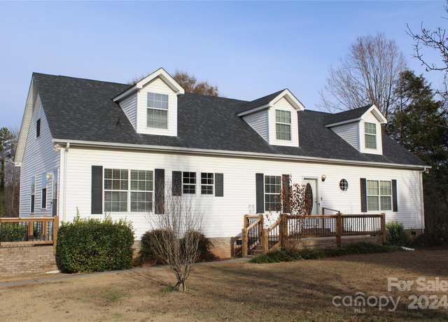 Property at 1965 US 70 Hwy E, Morganton, NC 28655, 3 beds, 2 baths