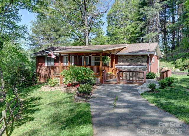 Property at 6 Westridge Ct, Asheville, NC 28806, 3 beds, 1.5 baths