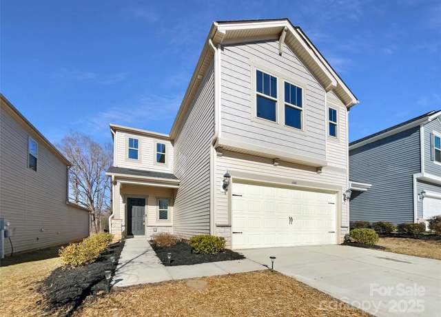 Property at 6848 Good News Dr, Charlotte, NC 28215, 4 beds, 3 baths