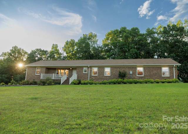 Property at 4816 Zion Church Rd, Concord, NC 28025, 3 beds, 2.5 baths