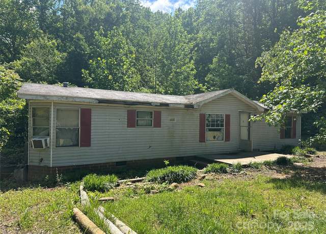 Property at 156 Hurst Dr, Statesville, NC 28677, 3 beds, 2 baths