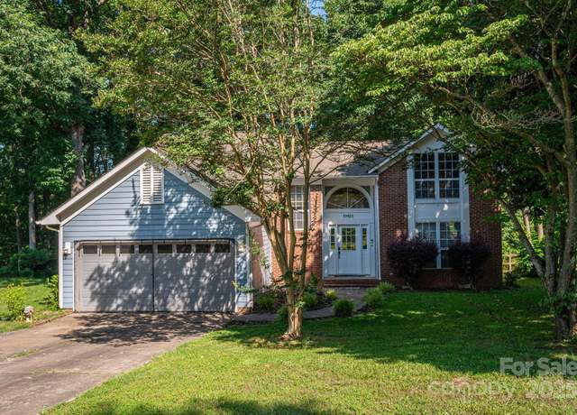 Property at 10925 Lassen Ct, Charlotte, NC 28214, 3 beds, 2.5 baths