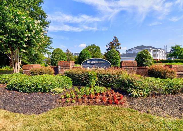 Property at 9022 Meadow Vista Rd, Charlotte, NC 28213, 2 beds, 2 baths