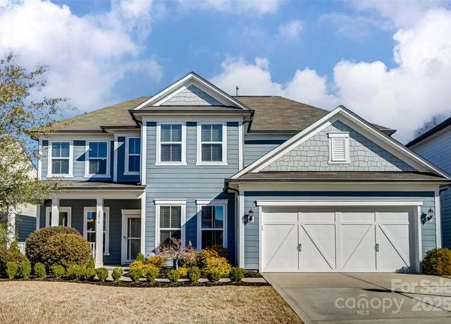 Property at 2056 Angel Oak Dr, Fort Mill, SC 29715, 4 beds, 2.5 baths