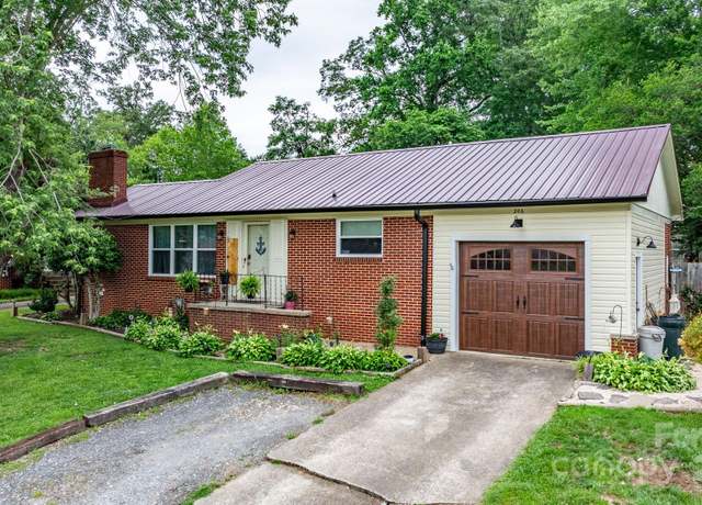 Property at 206 Park St, Morganton, NC 28655, 3 beds, 1 bath