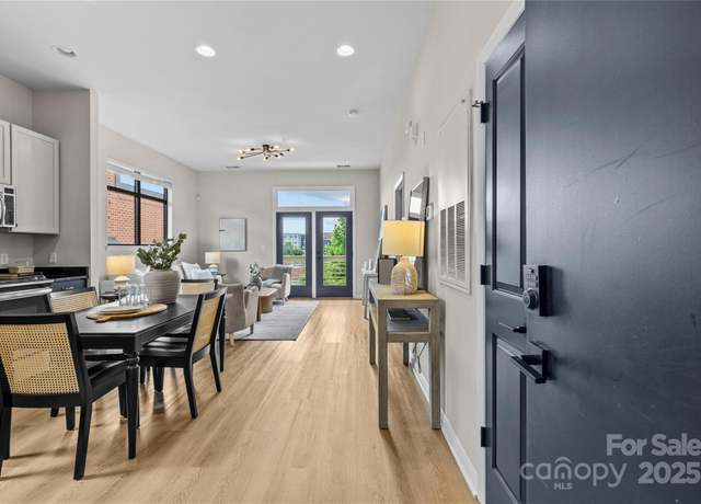 Property at 482 New Bern Station Ct, Charlotte, NC 28209, 1 bed, 1 bath
