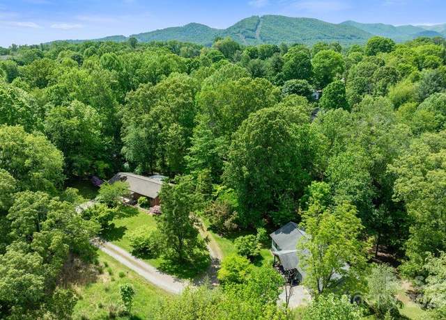 Property at 33 & 34 Grandview Ct, Asheville, NC 28806, 4 beds, 3.5 baths