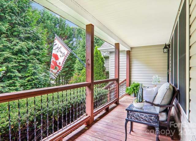 Property at 33 Warlick Rd, Mills River, NC 28759, 3 beds, 3 baths