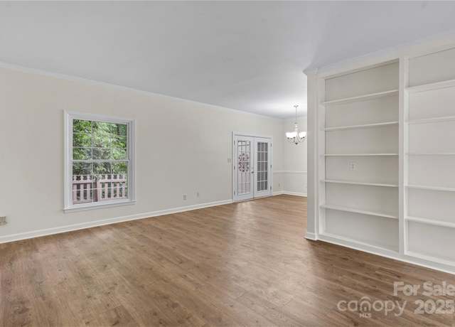 Property at 5929 Quail Hollow Rd Unit B, Charlotte, NC 28210, 3 beds, 2.5 baths