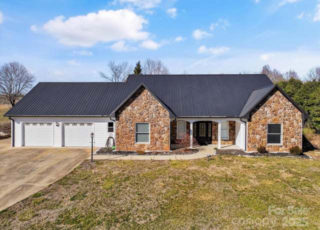 Property at 1753 Saddle Creek Rd, Morganton, NC 28655, 3 beds, 3.5 baths