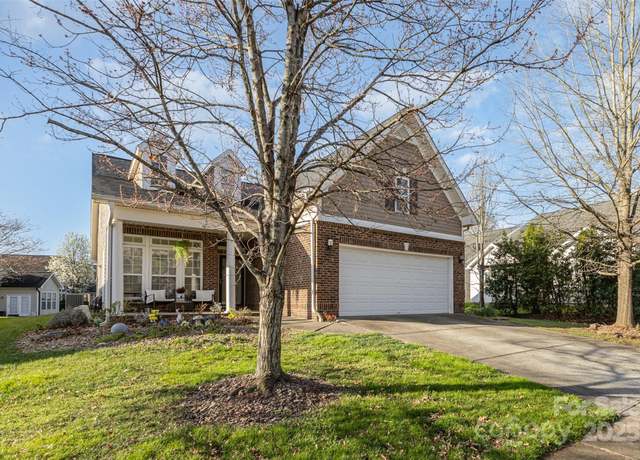 Property at 14014 Acorn Creek Ln, Charlotte, NC 28269, 3 beds, 3 baths