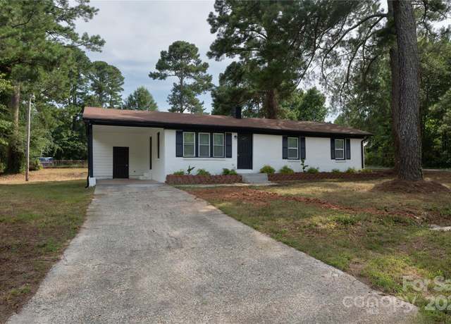 Property at 95 Johnson St, Wadesboro, NC 28170, 3 beds, 2 baths