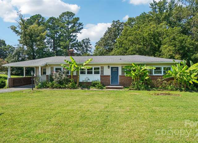 Property at 1911 Valleydale Rd, Charlotte, NC 28214, 3 beds, 2 baths